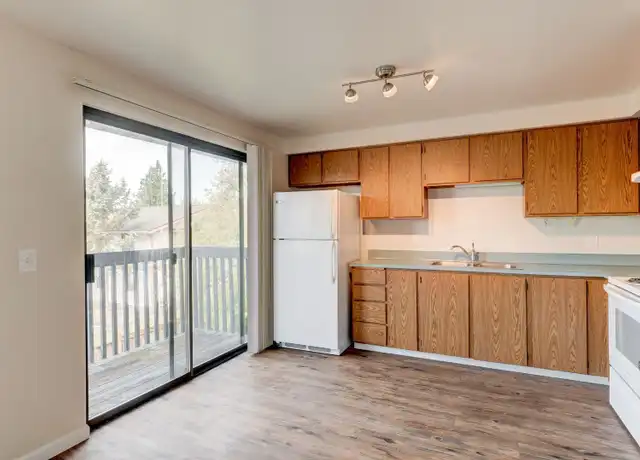 Property at 1298 SE 4th Ave Unit 103, Oak Harbor, WA, 98277, 2 beds, 1 bath, [object Object]