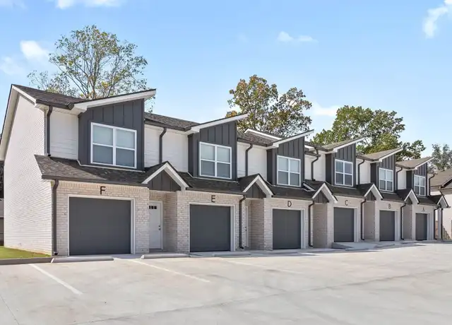 Property at 309 Longshadow Trl Unit C, Clarksville, TN, 37043, 2 beds, 2.5 baths, [object Object]