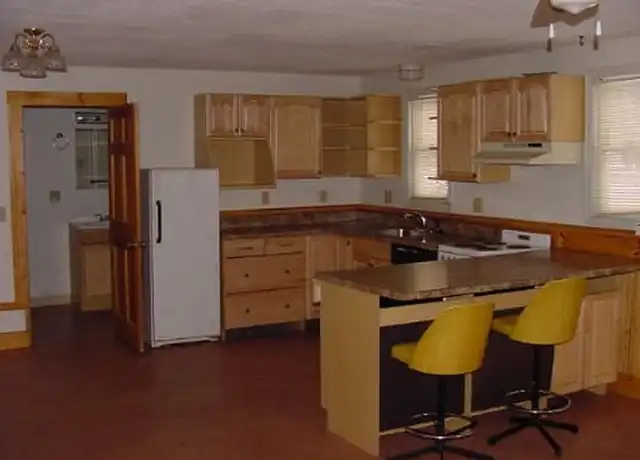 Property at 15 N Main St Unit 1, Templeton, MA, 01468, 1 bed, 1 bath, [object Object]