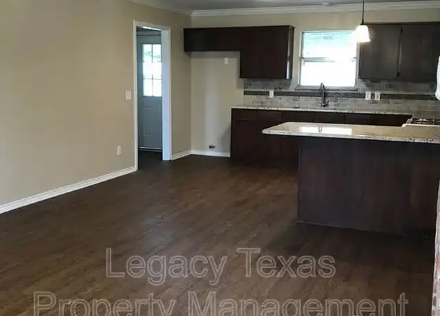 Property at 101 Donna St, Alvarado, TX, 76009, 4 beds, 2 baths, [object Object]