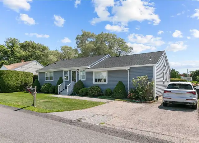 Property at 165 Reservoir Rd, Middletown, RI, 02842, 3 beds, 3.5 baths, [object Object]