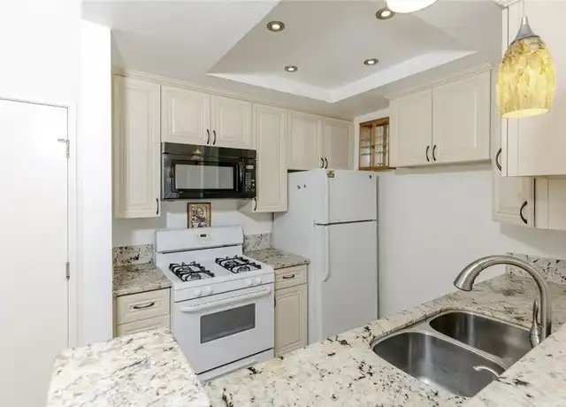 Property at 19350 Sherman Way #114, Reseda, CA, 91335, 1 bed, 1 bath, [object Object]