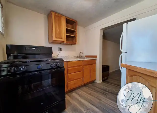 Property at 325 7th Ave S Unit 4, Buhl, ID, 83316, 1 bed, 1 bath, [object Object]