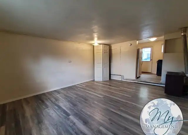 Property at 325 7th Ave S Unit 4, Buhl, ID, 83316, 1 bed, 1 bath, [object Object]