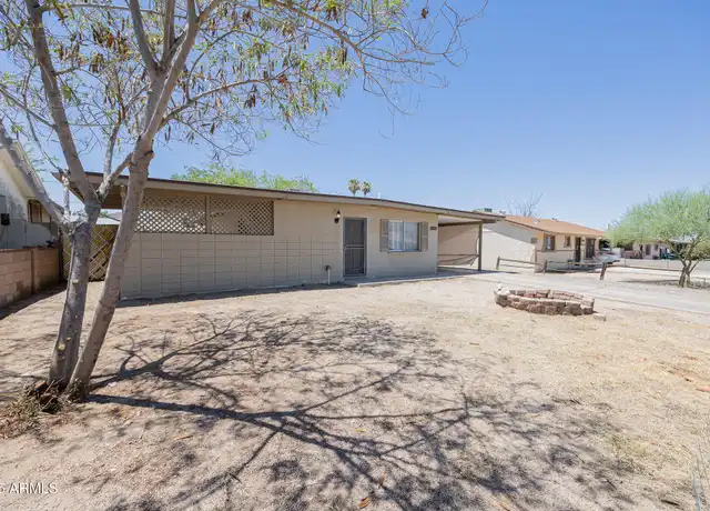 Property at 321 W Winston Dr, Phoenix, AZ, 85041, 2 beds, 1 bath, [object Object]
