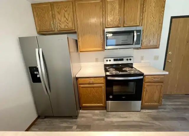 Property at 917 S Newcomb Ave Unit 104, Sioux Falls, SD, 57106, 1 bed, 1 bath, [object Object]