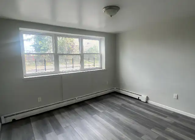 Property at 76 Grafton Ave Unit A1, Newark, NJ, 07104, 3 beds, 1 bath, [object Object]