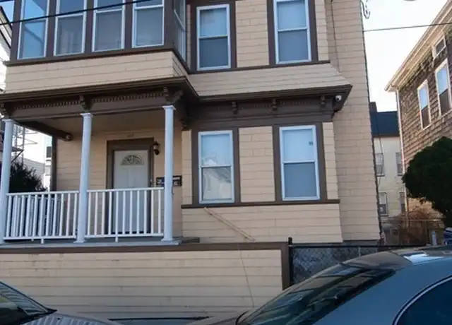 Property at 125 Niagara St Unit 1, Fall River, MA, 02721, 1 bed, 1 bath, [object Object]