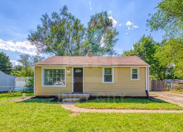 Property at 1102 Worcester Ave, Indianapolis, IN, 46203, 2 beds, 1 bath, [object Object]