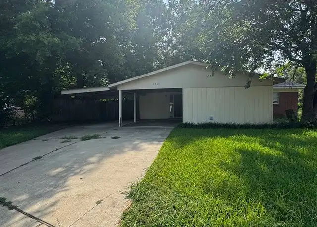 Property at 1320 Mark Ave, Bossier City, LA, 71112, 3 beds, 1 bath, [object Object]