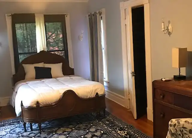 Property at 47 Dartmouth St, Springfield, MA, 01109, 1 bed, 1.5 baths, [object Object]