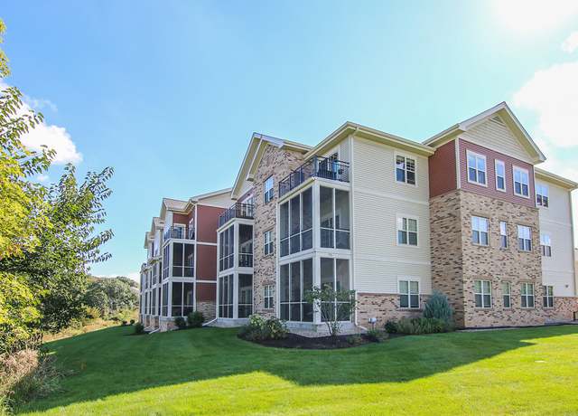 Photo of 319 E Hill Pkwy, Madison, WI 53718