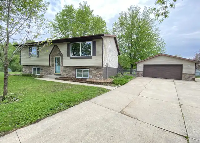 Property at 5126 20th Avenue Ln NW, Rochester, MN, 55901, 4 beds, 2 baths, [object Object]
