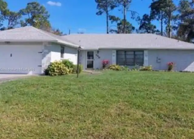 Property at 220 SE Crosspoint Dr, Port Saint Lucie, FL, 34983, 3 beds, 2 baths, [object Object]