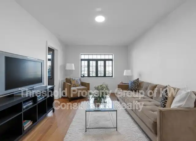 Property at 451 E Town St Unit 108, Columbus, OH, 43215, 1 bed, 1 bath, [object Object]
