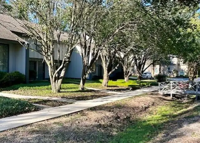 Property at 125 N Jefferson Ave Unit 7, Covington, LA, 70433, 1 bed, 1 bath, [object Object]