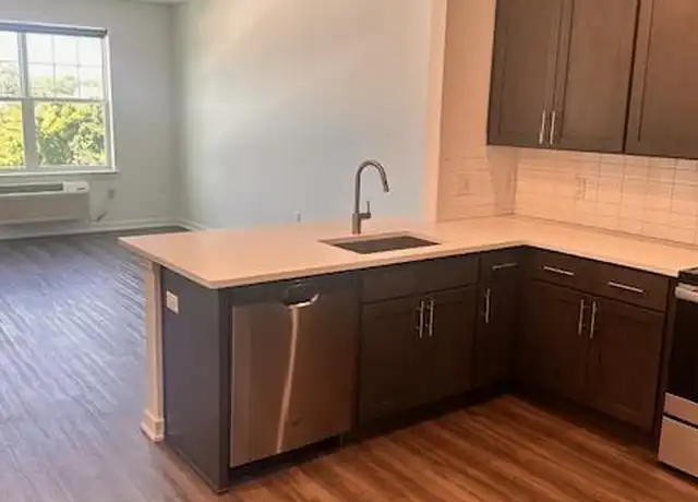 Property at 480 Paterson Ave Unit 404, East Rutherford, NJ, 07073, 1 bed, 1 bath, [object Object]