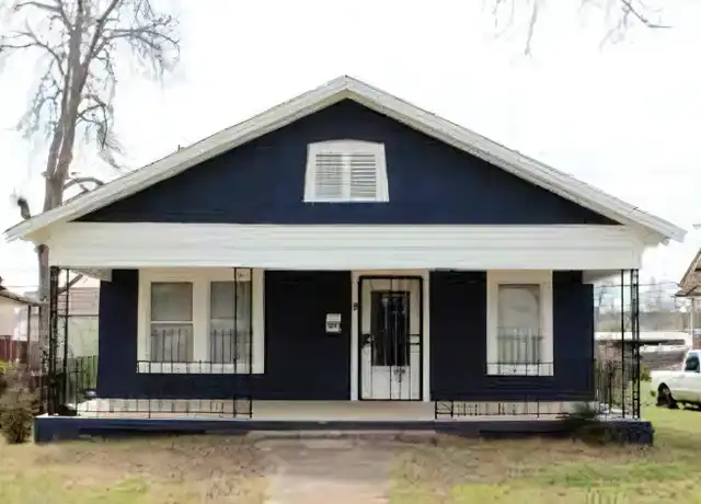 Property at 921 4th Ave W, Birmingham, AL, 35204, 3 beds, 1 bath, [object Object]