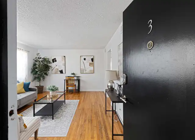 Property at 4821 Nicholas St Apt 3, Omaha, NE, 68132, 2 beds, 1 bath, [object Object]