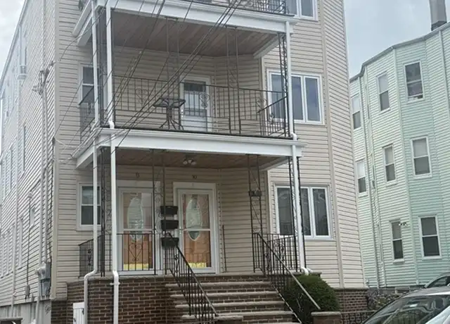 Property at 8 Dowse St Unit 2, Everett, MA, 02149, 2 beds, 1 bath, [object Object]