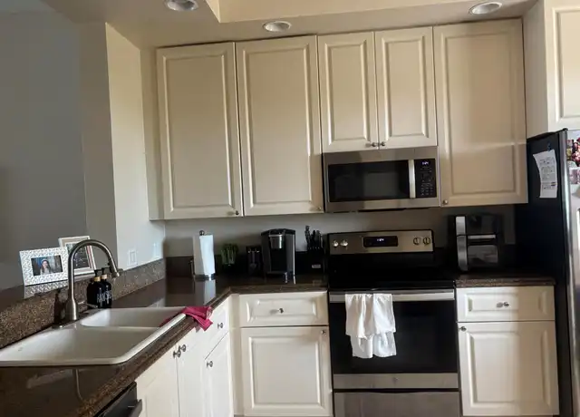 Property at 30 Harbour Isle Dr E Ph -05, Fort Pierce, FL, 34949, 2 beds, 2 baths, [object Object]