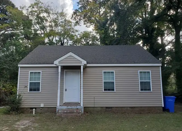 Property at 202 Brainerd Ave, Fayetteville, NC, 28301, 2 beds, 1 bath, [object Object]