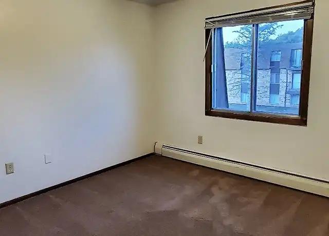 Property at 417 S Wasson Ln Unit 206, River Falls, WI, 54022, 2 beds, 1 bath, [object Object]