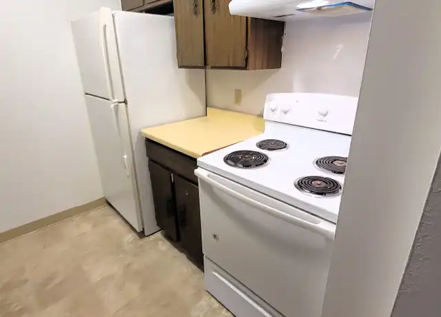 Property at 417 S Wasson Ln Unit 201, River Falls, WI, 54022, 1 bed, 1 bath, [object Object]