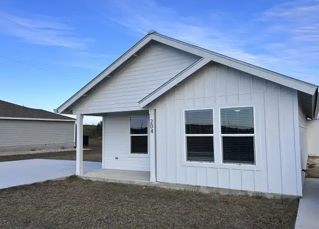 Property at 204 County Road 485, Castroville, TX, 78009, 3 beds, 2 baths, [object Object]