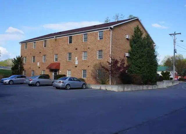 Property at 214 E New St Unit 103 -4, Shepherdstown, WV, 25443, 2 beds, 1 bath, [object Object]