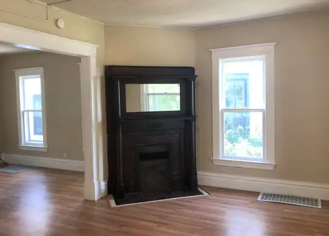 Property at 931 W Lovell St Unit 1, Kalamazoo, MI, 49007, 3 beds, 1 bath, [object Object]