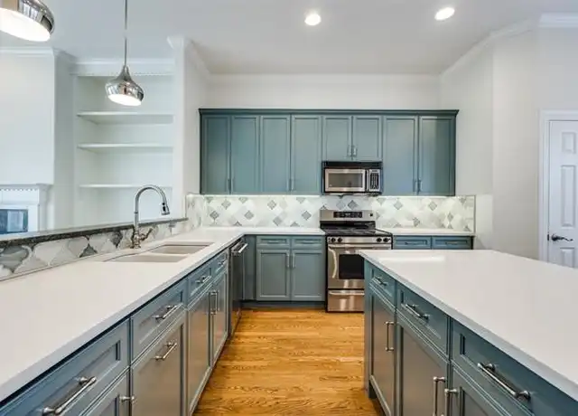 Property at 4717 McKinney Ave Unit B, Dallas, TX, 75205, 2 beds, 2.5 baths, [object Object]