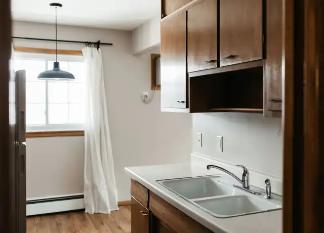 Property at 2510 Grand Ave S Unit 2510 6, Minneapolis, MN, 55405, 1 bed, 1 bath, [object Object]