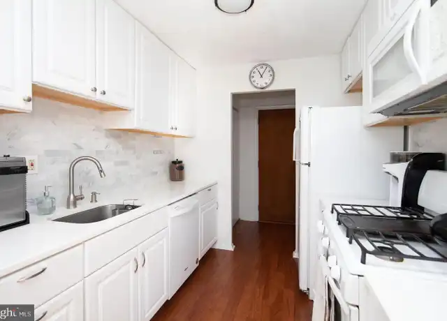 Property at 250 Ridge Pike Unit B346, Lafayette Hill, PA, 19444, 2 beds, 1 bath, [object Object]
