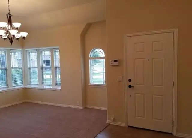 Property at 701 Meadowbrook Ln, Mansfield, TX, 76063, 3 beds, 2 baths, [object Object]