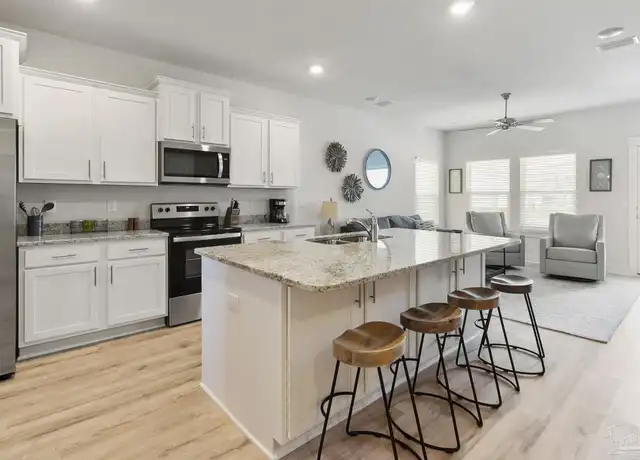 Property at 14334 Gardenglen Dr, Pensacola, FL, 32507, 4 beds, 3.5 baths, [object Object]