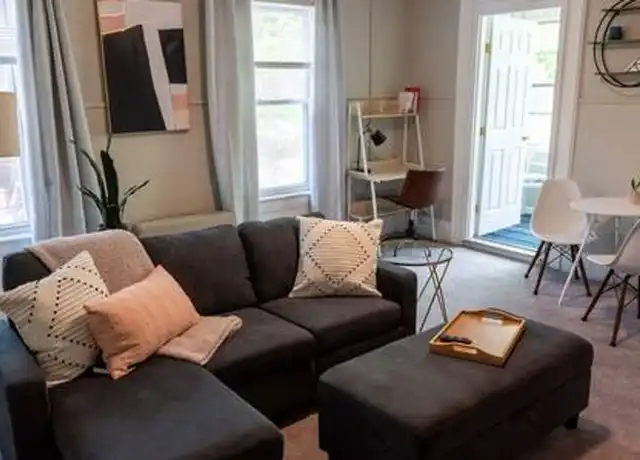 Property at 18 Brook St Unit 8, Manchester, NH, 03104, 1 bed, 1 bath, [object Object]