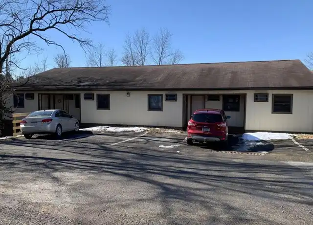 Property at 1050 Valley View Ave, Morgantown, WV, 26505, 1 bed, 1 bath, [object Object]