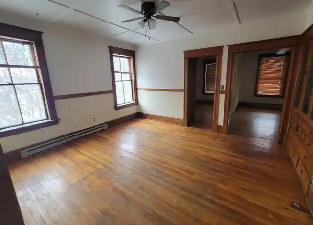Property at 26 Main St Unit 4, Derby, VT, 05830, 3 beds, 1 bath, [object Object]