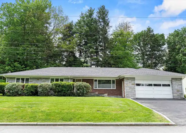 Property at 17 Wilson Ave, Concord, NH, 03301, 3 beds, 2.5 baths, [object Object]