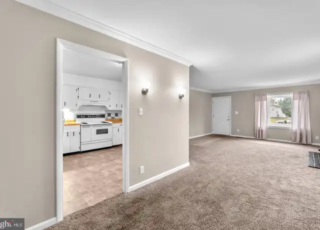 Property at 1317 Cedarwood Dr, Hagerstown, MD, 21742, 3 beds, 1 bath, [object Object]