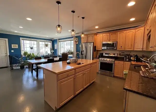 Property at 20R Cross St #1, Somerville, MA, 02145, 3 beds, 3 baths, [object Object]
