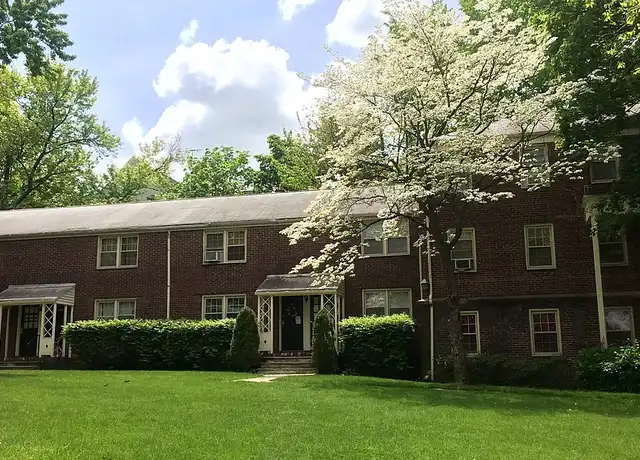 Property at Bruxton Apartments - 530 Park Ave, City of Orange, NJ, 07050, 1 bed, 1 bath, [object Object]