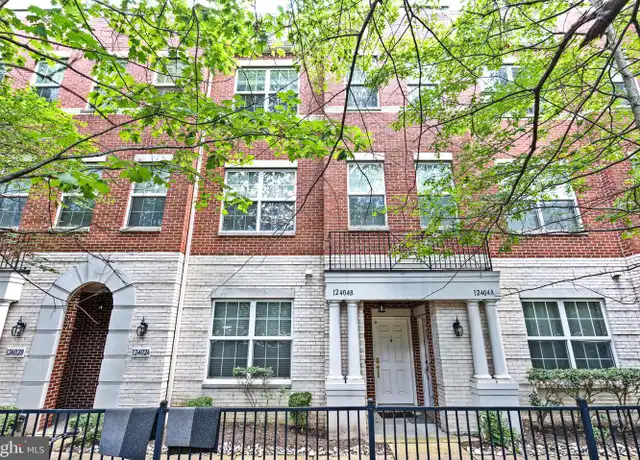 Property at 12404 Liberty Bridge Rd Unit 12404B, Fairfax, VA, 22033, 3 beds, 2.5 baths, [object Object]