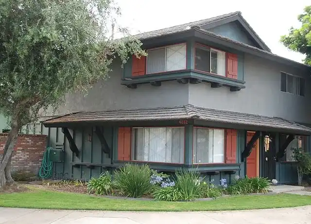 Property at St. George Apartments - 6372 Warner Ave, Huntington Beach, CA, 92647, 2 beds, 1.5 baths, [object Object]