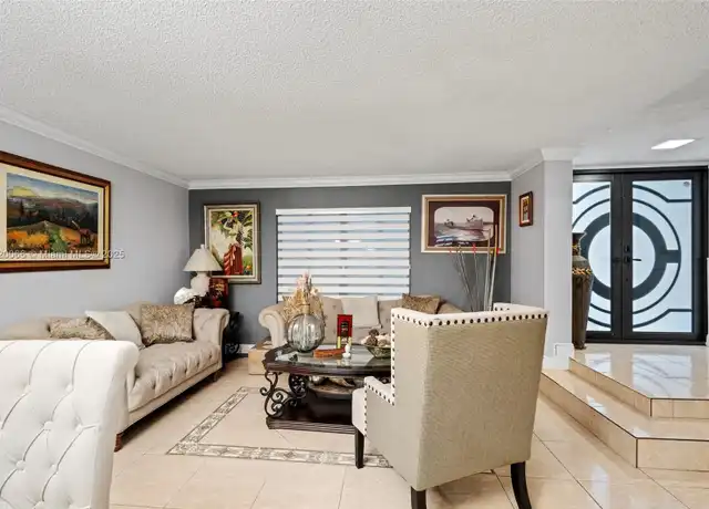 Property at 1151 N Hiatus Rd Unit 1151, Pembroke Pines, FL, 33026, 3 beds, 2.5 baths, [object Object]