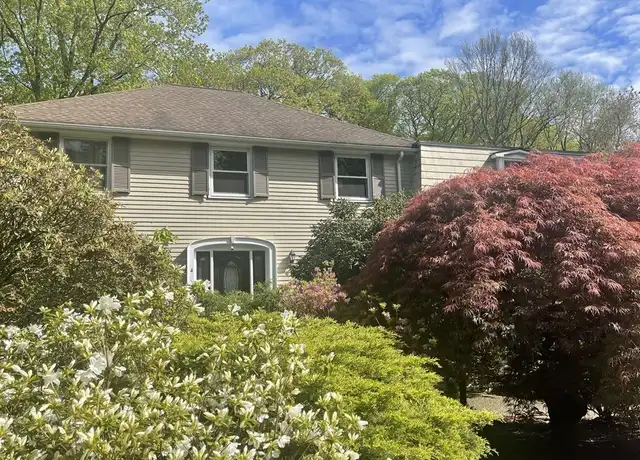 Property at 4 Paddock Ln, Lexington, MA, 02421, 4 beds, 2.5 baths, [object Object]