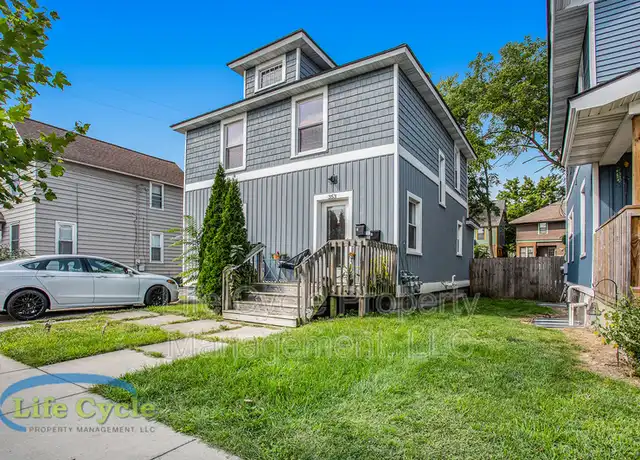 Property at 353 Atlas Ave SE Unit 2, Grand Rapids, MI, 49506, 2 beds, 1 bath, [object Object]