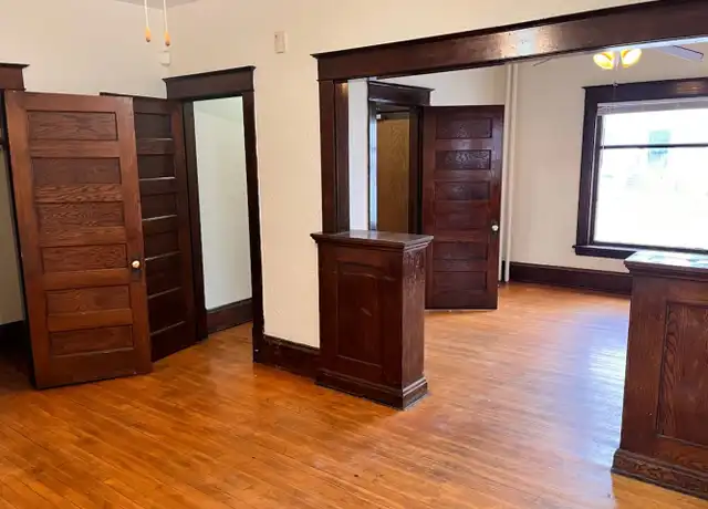 Property at 2500 16th Ave S Unit 1, Minneapolis, MN, 55404, 2 beds, 1 bath, [object Object]