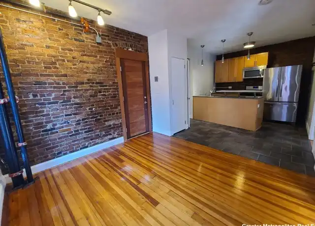 Property at 3 Thacher St, Boston, MA, 02113, 2 beds, 1 bath, [object Object]